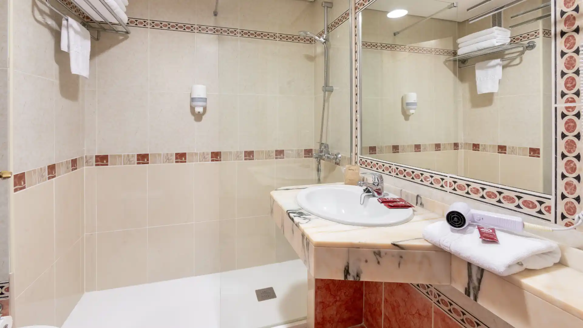 Ducha estudio Apartamentos Masaru