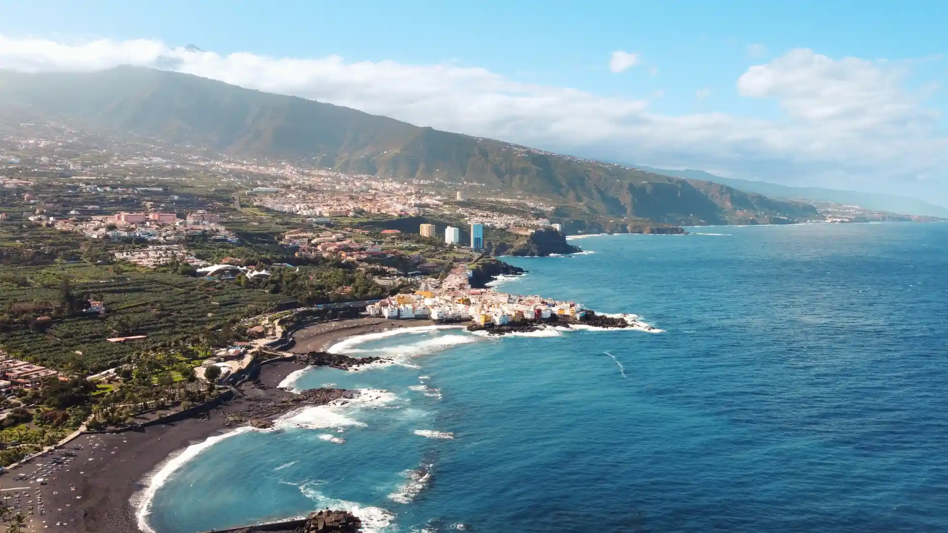 Vista dron Puerto de la Cruz Tenerife