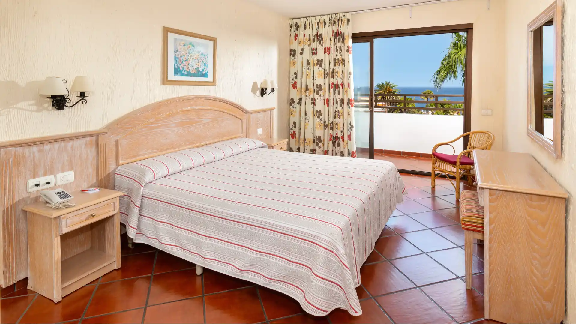 Bett im Apartment für 4 Erwachsene in den Apartamentos Masaru